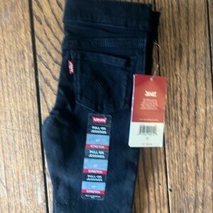 NWT girls pull in jeggings 2T Levi’s